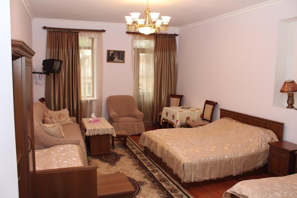 Hotel Mira Горис Екстериор снимка