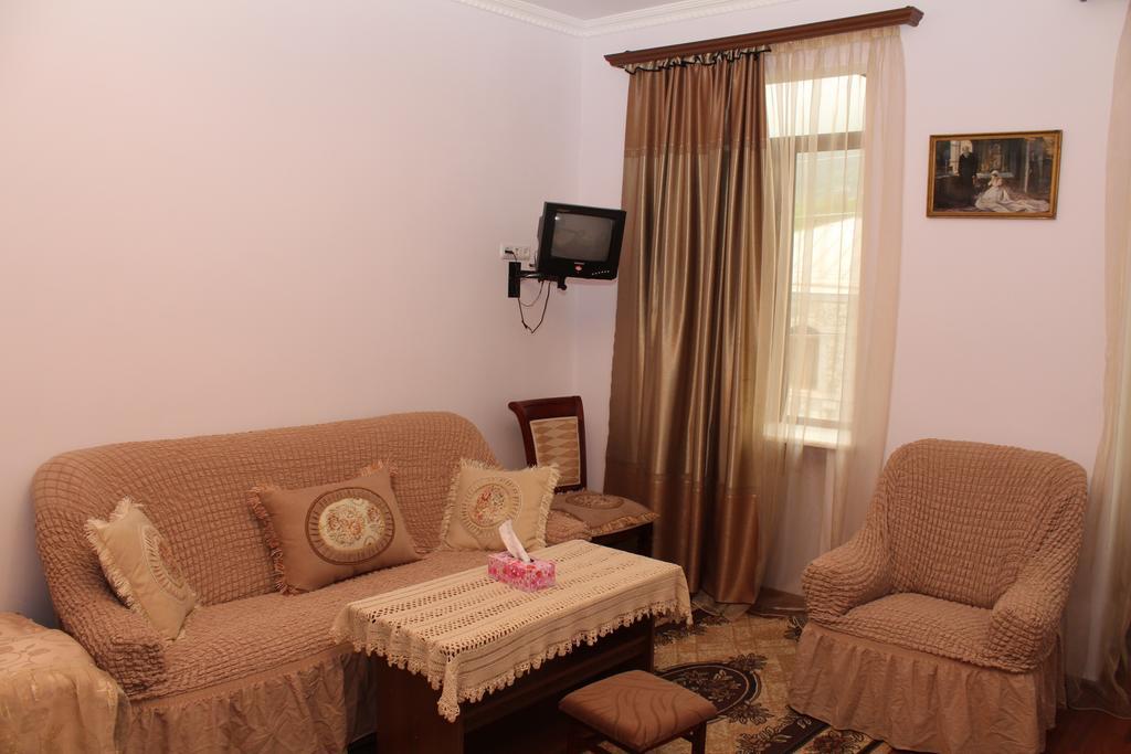 Hotel Mira Горис Екстериор снимка