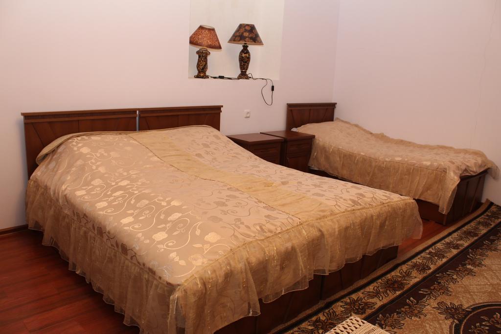 Hotel Mira Горис Екстериор снимка