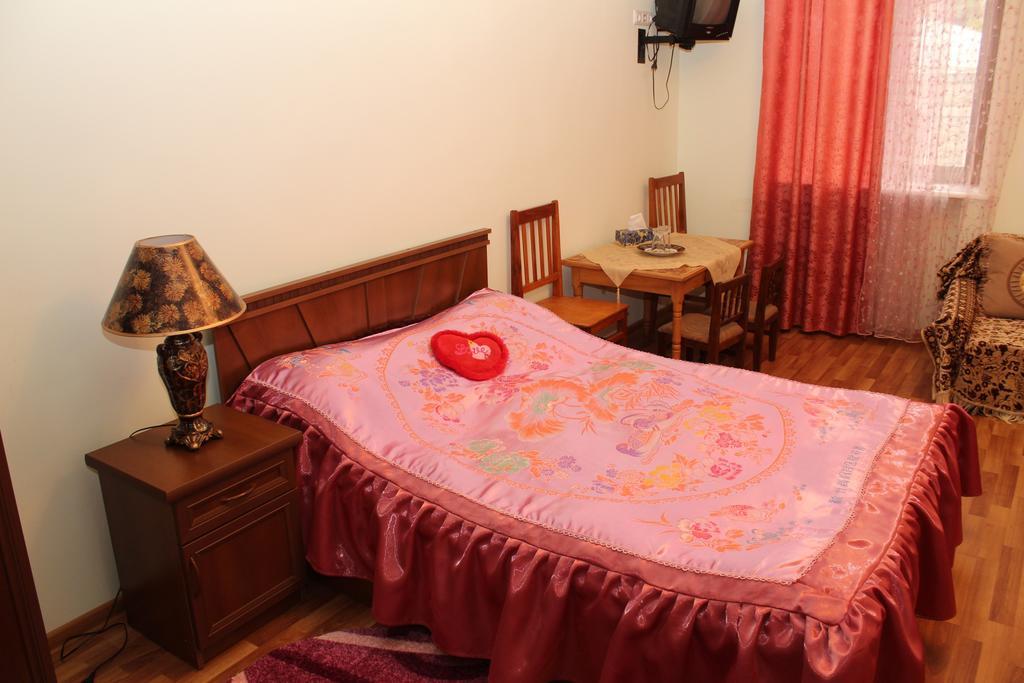 Hotel Mira Горис Екстериор снимка